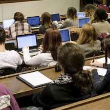 Revalorisation du montant des bourses étudiantes