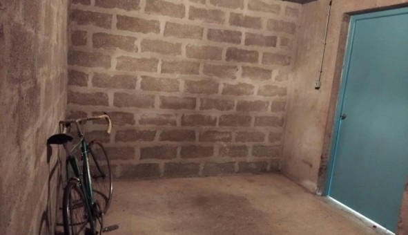Logement étudiant Studio &agrave; Andelarre (70000)