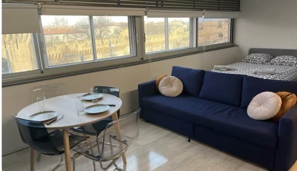 Logement étudiant Studio &agrave; Avignon (84000)