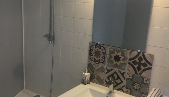 Logement étudiant Studio &agrave; Avignon (84000)