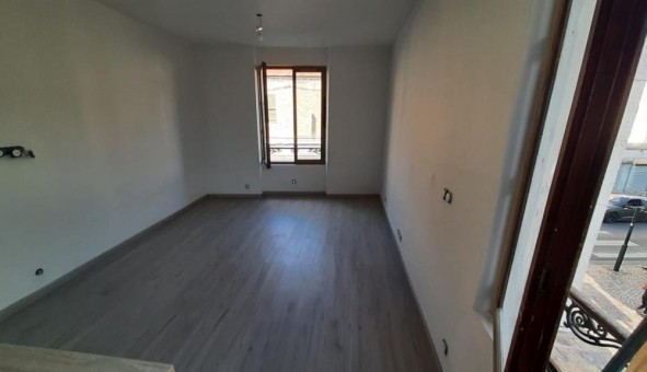 Logement étudiant Studio &agrave; Corbeil Essonnes (91100)