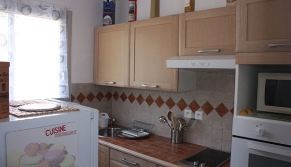 Logement étudiant Studio &agrave; Hyères (83400)