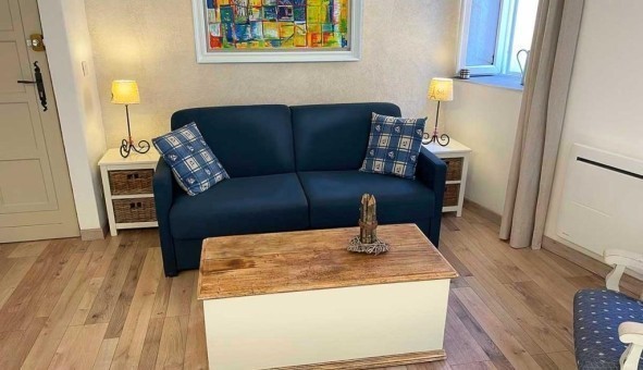 Logement étudiant Studio &agrave; Hyères (83400)