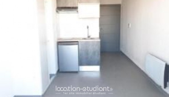 Logement étudiant Studio &agrave; Nîmes (30000)