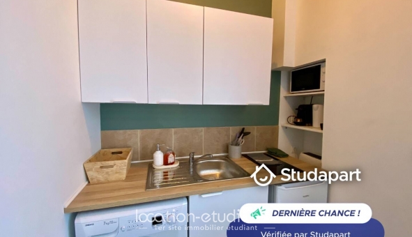 Logement étudiant Studio &agrave; Nîmes (30000)