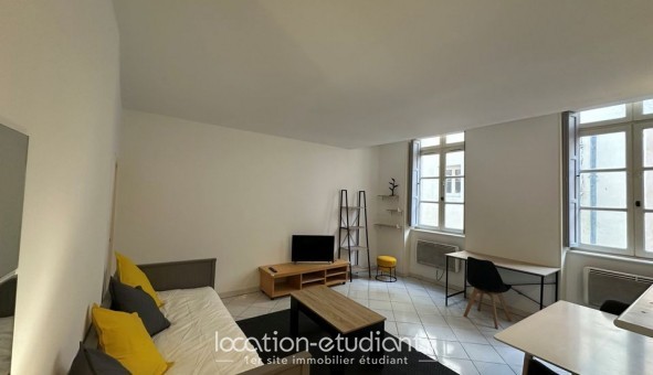 Logement étudiant Studio &agrave; Nîmes (30000)