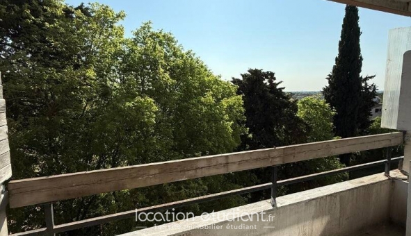 Logement étudiant Studio &agrave; Nîmes (30000)