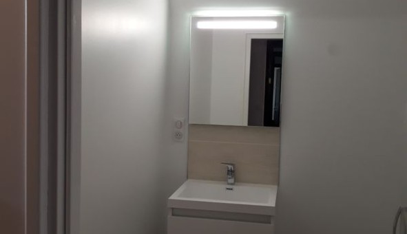 Logement étudiant Studio &agrave; Roubaix (59100)