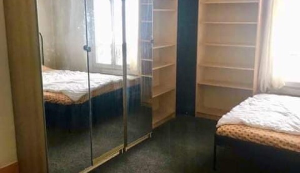 Logement étudiant Studio &agrave; Saint Cloud (92210)