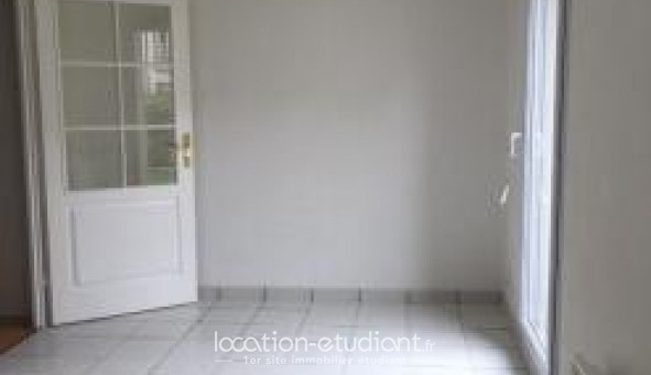 Logement étudiant Studio &agrave; Saint Quentin (02100)