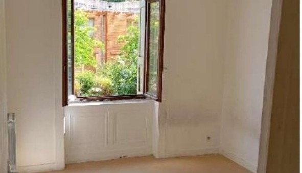 Logement étudiant Studio &agrave; Sedan (08200)