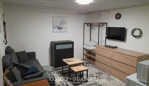 Logement étudiant Studio &agrave; Viry Châtillon (91170)