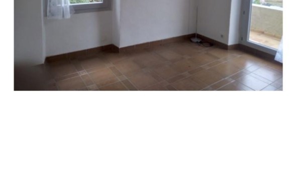 Logement étudiant T1 &agrave; Ailhon (07200)