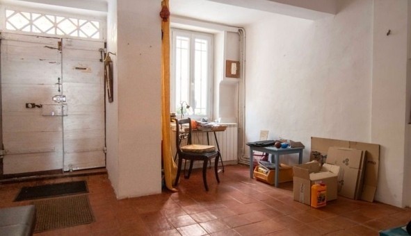 Logement étudiant T1 &agrave; Bargemon (83830)