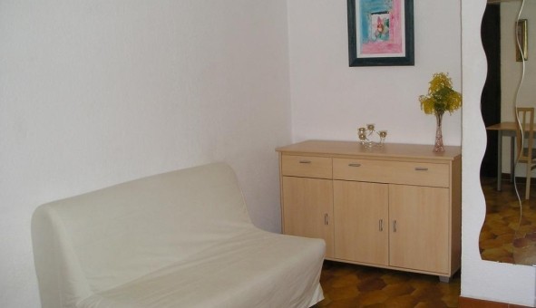 Logement étudiant T2 &agrave; Arles (13200)