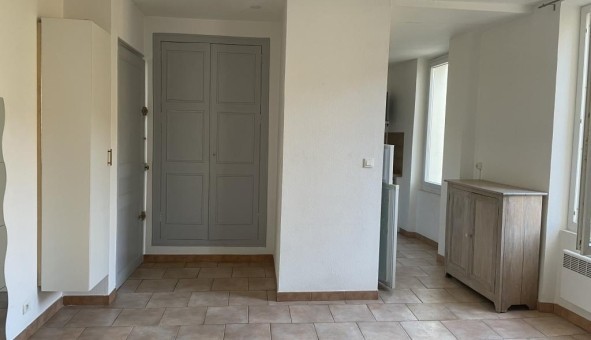 Logement étudiant T2 &agrave; Châteaudouble (83300)
