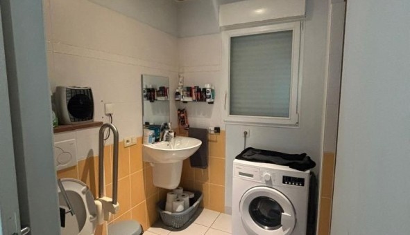 Logement étudiant T2 &agrave; Cuillé (53540)