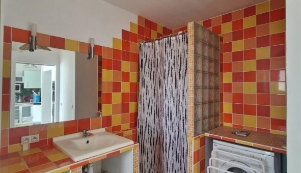 Logement étudiant T2 &agrave; Nîmes (30000)