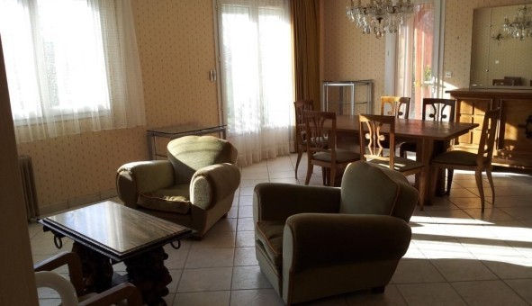 Logement étudiant T3 &agrave; Béduer (46100)