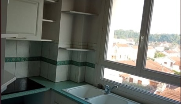 Logement étudiant T3 &agrave; Chancenay (52100)