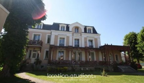 Logement étudiant T3 &agrave; Chatou (78400)