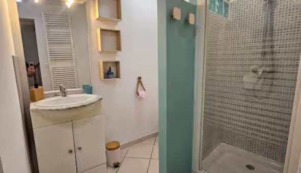 Logement étudiant T3 &agrave; Le Thor (84250)