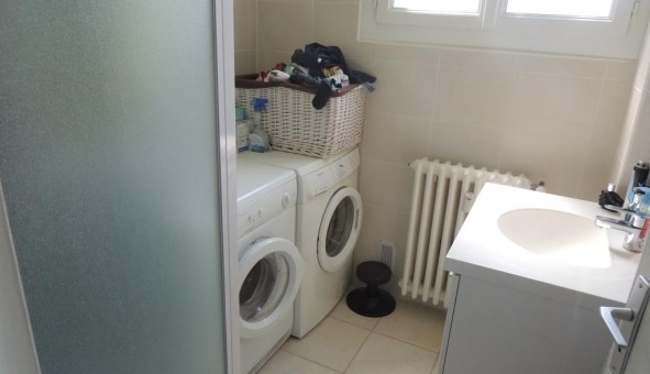 Logement étudiant T3 &agrave; Valence (26000)