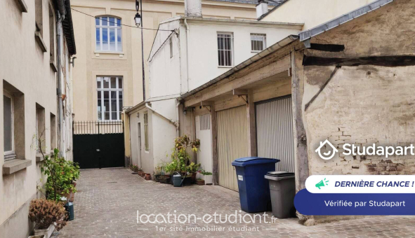 Logement étudiant T3 &agrave; Versailles (78000)
