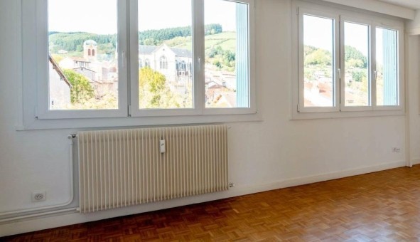 Logement étudiant T4 &agrave; Affoux (69170)