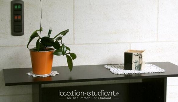 Logement étudiant T4 &agrave; Bordeaux (33300)