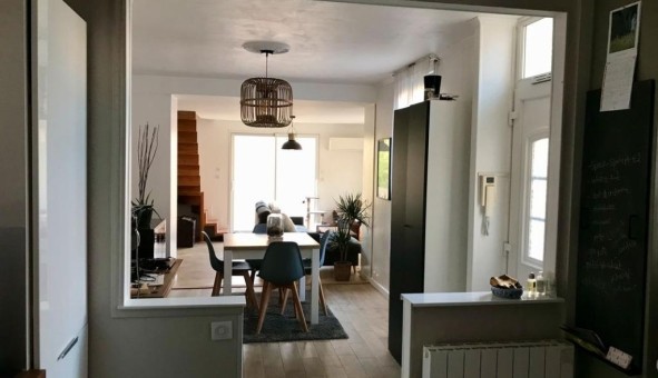 Logement étudiant T5 &agrave; Colombes (92700)
