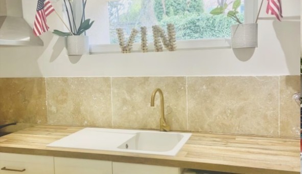 Logement étudiant T5 &agrave; Le Puy Sainte Réparade (13610)