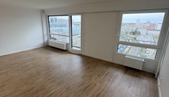Logement étudiant T5 &agrave; Nancy (54100)