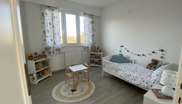 Logement étudiant T5 &agrave; Wasquehal (59290)