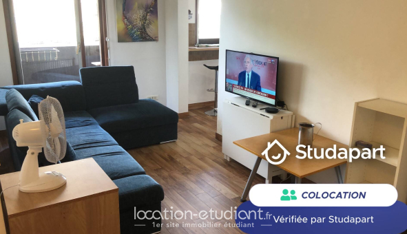 Colocation étudiante Chambre dans une colocation de 12m2